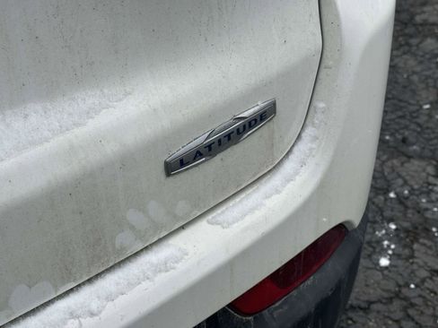 Used 2018 Jeep Compass Latitude w/ Popular Equipment Group image 10