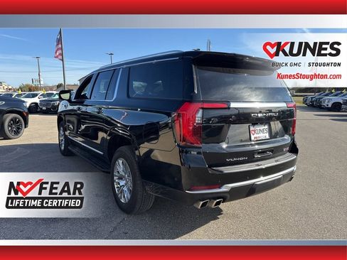 Used 2025 GMC Yukon XL Denali image 9
