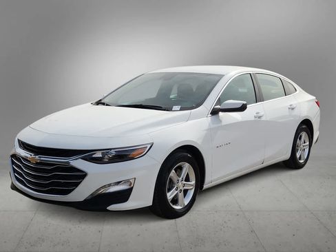 Used 2024 Chevrolet Malibu LT image 4