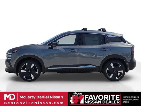 New 2026 Nissan Kicks SR w/ SR Premium Package AWD/4WD image 3