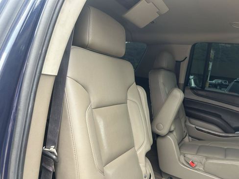 Used 2017 Chevrolet Suburban LT AWD/4WD image 43