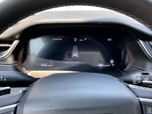 Certified 2023 Jeep Grand Cherokee Altitude AWD/4WD image 11