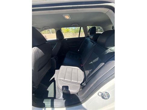 Used 2012 Volkswagen Jetta SportWagen FWD image 13