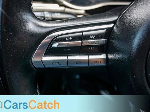 Used 2019 MAZDA MAZDA3 Sedan FWD image 29