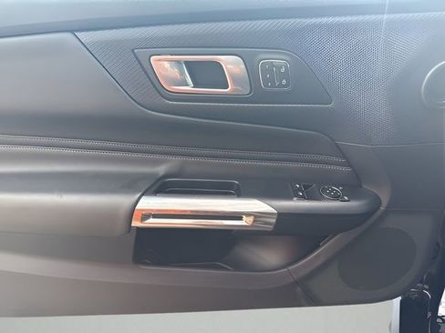 Used 2024 Ford Mustang GT Premium image 10