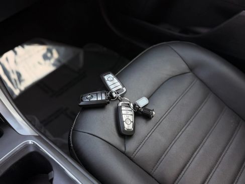 Used 2018 Ford Fusion SE w/ Equipment Group 602A FWD image 38
