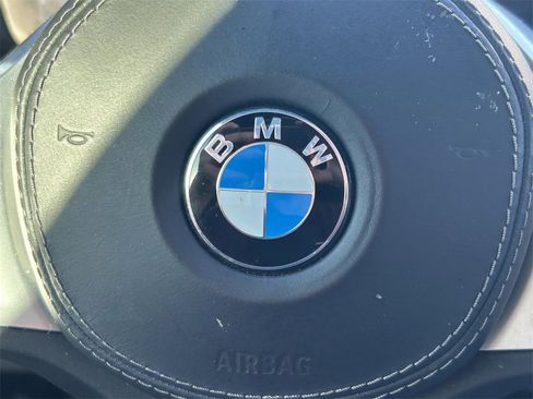 Used 2021 BMW X5 sDrive40i w/ M Sport Package image 43