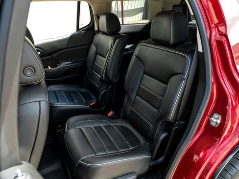 Used 2021 GMC Acadia Denali w/ Denali Technology Package FWD image 39
