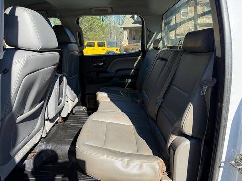 Used 2015 Chevrolet Silverado 3500 W/T image 30