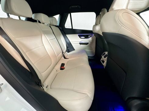 Certified 2025 Mercedes-Benz GLC 300 image 25