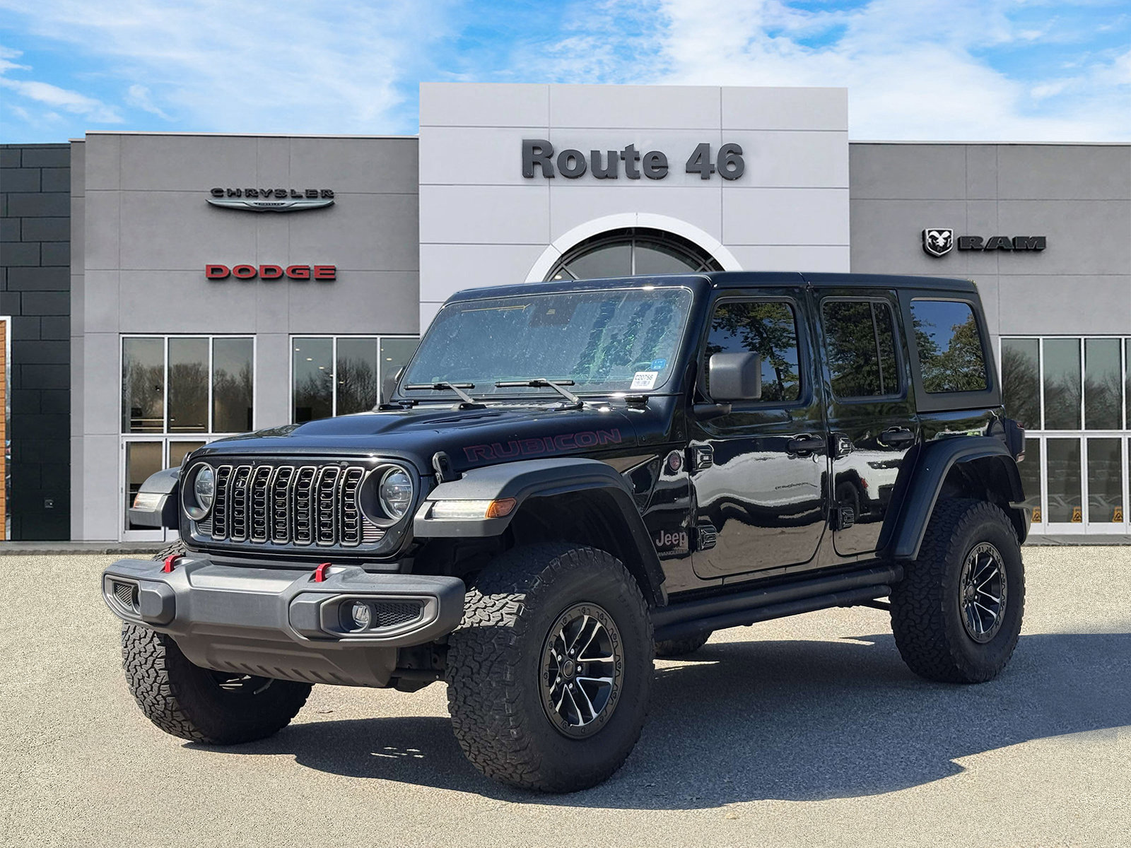 Used 2024 Jeep Wrangler Unlimited Rubicon w/ XTREMEE 35" Tire Package AWD/4WD image 2