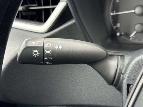 Used 2023 Toyota Corolla LE image 17