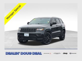 Used 2022 Jeep Grand Cherokee Laredo X AWD/4WD video 1