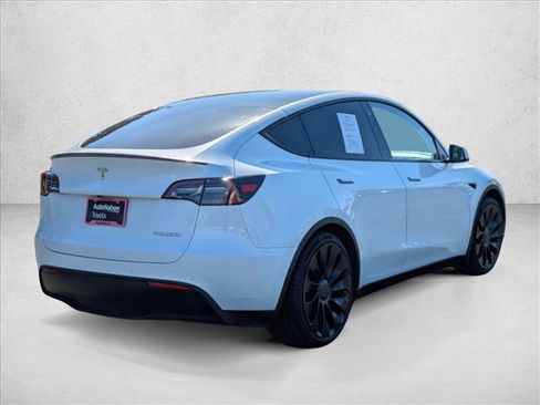 Used 2022 Tesla Model Y Performance image 5