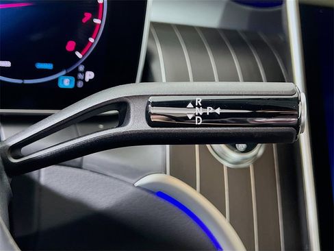 New 2025 Mercedes-Benz GLC 300 4MATIC image 19