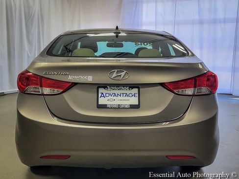 Used 2013 Hyundai Elantra GLS FWD image 9