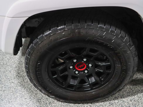 Used 2024 Toyota 4Runner SR5 Premium image 11