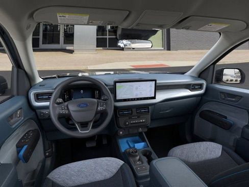 New 2026 Ford Maverick XLT image 9