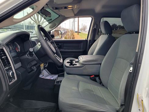 Used 2017 RAM 2500 Tradesman w/ Chrome Appearance Group image 11