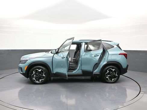 Used 2025 Kia Seltos EX w/ EX Sunroof Package AWD/4WD image 44