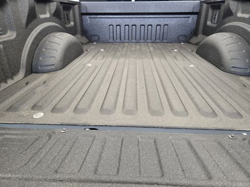 Certified 2024 Ford F250 Platinum image 31