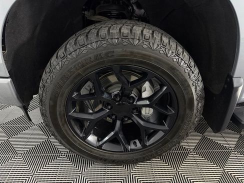 Used 2024 Chevrolet Silverado 1500 High Country w/ High Country Premium Package AWD/4WD image 11