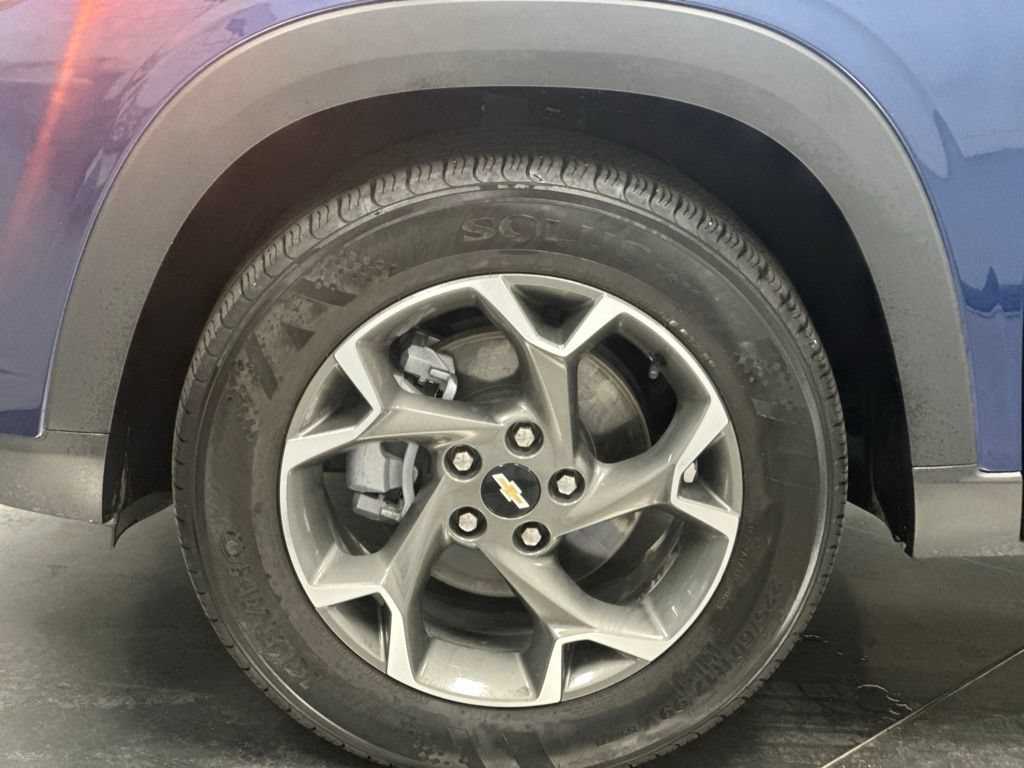 Used 2024 Chevrolet Trax LT FWD image 22