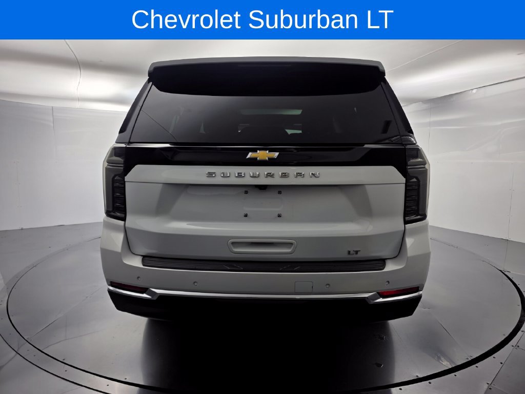 Used 2025 Chevrolet Suburban LT w/ Comfort Package RWD image 5