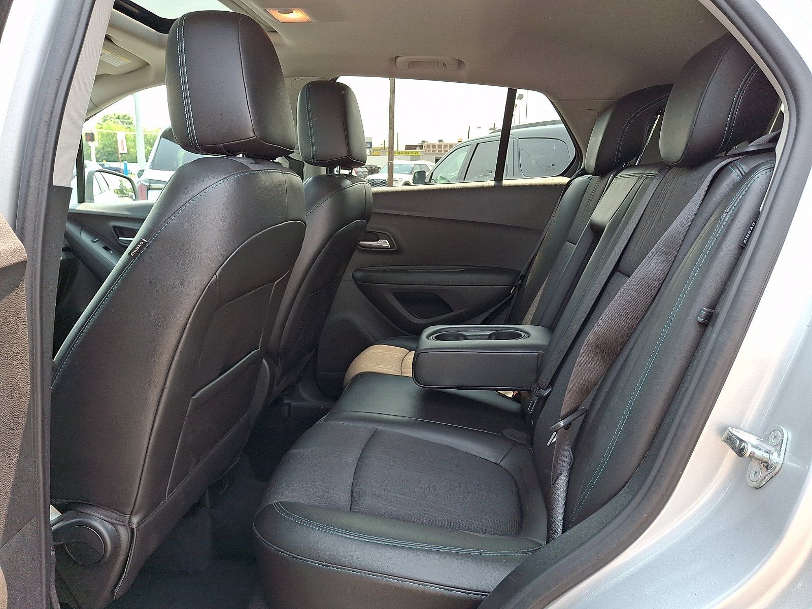 Used 2016 Chevrolet Trax LT w/ LT Sun and Sound Package AWD/4WD image 10