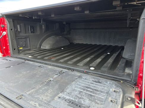 Used 2021 Ford F150 Lariat image 32