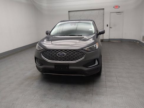 Used 2023 Ford Edge SEL image 15
