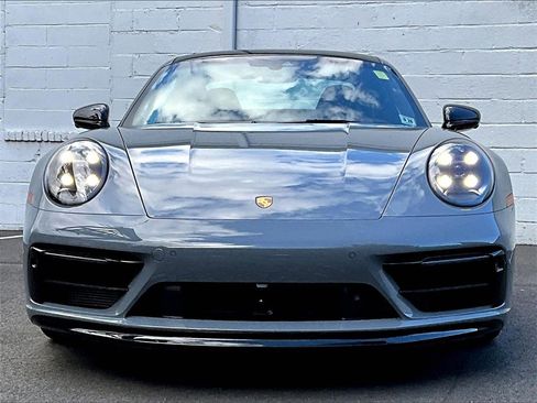 Certified 2024 Porsche 911 Carrera GTS image 8