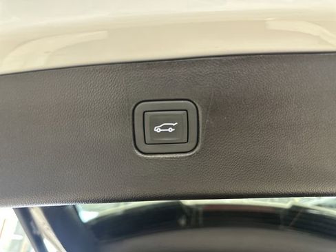Used 2024 Chevrolet Blazer LT w/ Convenience Package FWD image 27