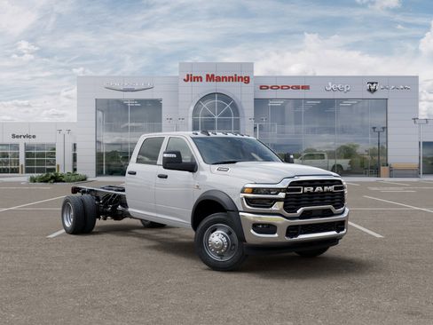 New 2026 RAM 5500 Tradesman w/ Chrome Appearance Group AWD/4WD image 5
