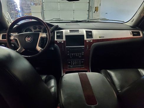 Used 2009 Cadillac Escalade 4WD Hybrid image 11