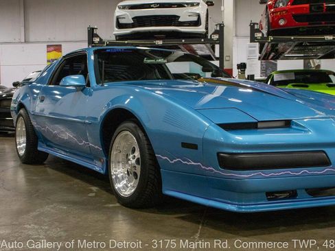 Used 1988 Pontiac Firebird Formula image 24