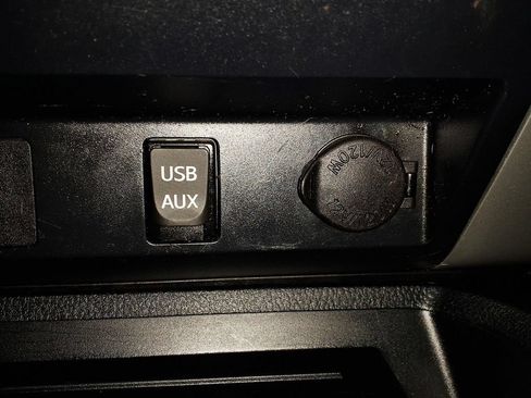 Used 2019 Toyota Tundra SR5 w/ SR5 Upgrade Package RWD image 23