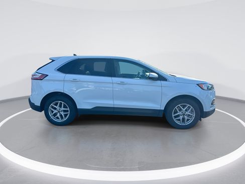 Used 2024 Ford Edge SEL AWD/4WD image 10