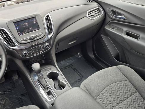 Used 2024 Chevrolet Equinox LT w/ LPO, Floor Liner Package FWD image 32