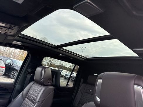 Used 2023 Cadillac Escalade ESV Sport Platinum w/ LPO, ONYX Package image 12