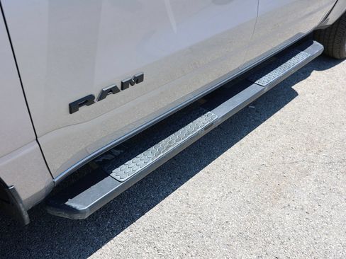 Used 2021 RAM 1500 Big Horn AWD/4WD image 9