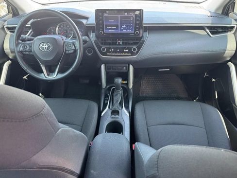 Used 2022 Toyota Corolla Cross LE w/ Moonroof Package AWD/4WD image 14