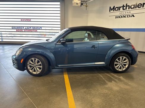 Used 2017 Volkswagen Beetle 1.8T S FWD image 8