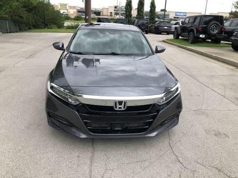 Used 2018 Honda Accord EX-L image 9