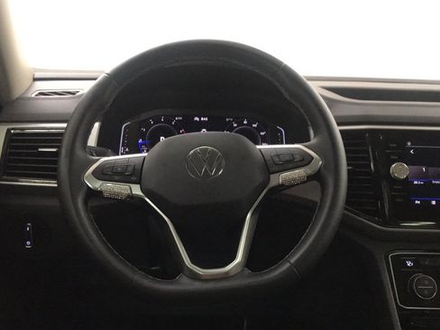 Used 2023 Volkswagen Atlas SE w/ Panoramic Sunroof Package FWD image 23