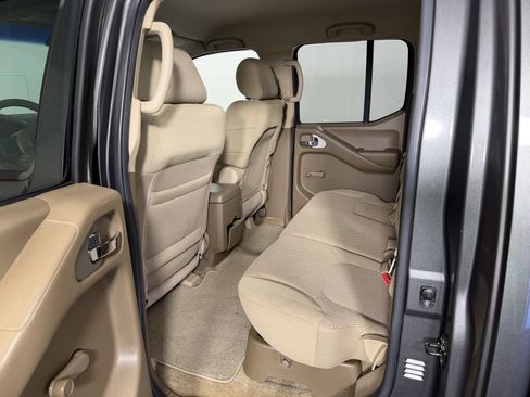Used 2005 Nissan Frontier SE AWD/4WD image 15