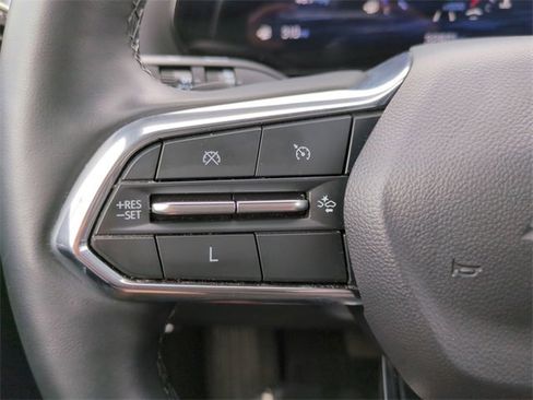 Certified 2025 Chevrolet Equinox LT image 28