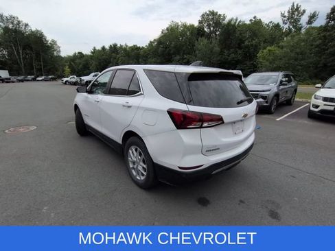 Used 2022 Chevrolet Equinox LT AWD/4WD image 3