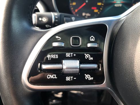 Used 2022 Mercedes-Benz GLC 300 4MATIC image 7