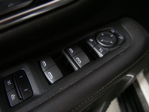 Used 2021 GMC Yukon SLT w/ SLT Premium Package AWD/4WD image 13